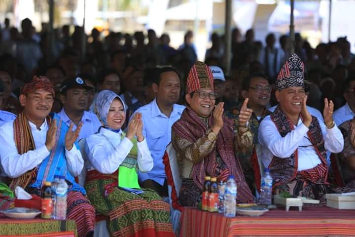 HerryLesmana79's tweet photo. Infrastruktur yang bagus sangat dibutuhkan utk wilayah terdepan dari NKRI. Selamat atas Kunjungan Kerja Menteri Desa PDTT ke Kabupaten Malaka, NTT
#DesaPerbatasanUntukNKRI

@halimiskandarnu
@anwsanusi
@imansyukri
@taufikmadjid71
@tppkemendes https://t.co/hFJDqhktgj