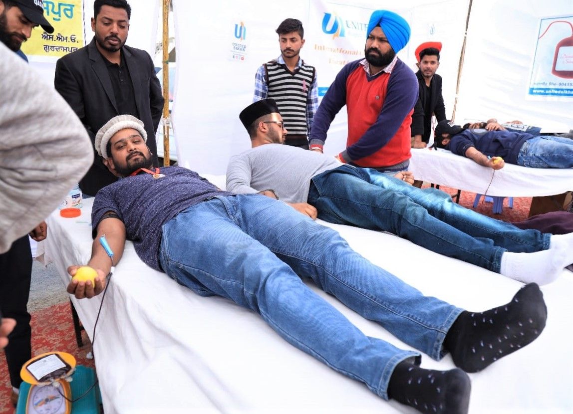 islaminind's tweet photo. Ahmadiyya Muslim Community is always on the forefront in service to #Humanity:

Blood donation drives organised by Ahmadiyya Muslim Youth Association, #India.

#Islam #Ahmadiyya #MKABharat #MuslimsforPeace #HumanityFirst https://t.co/BFyF81iiOS