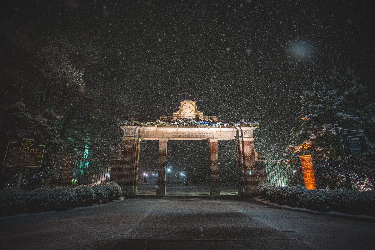 elijahQB's tweet photo. walkin’ in a winter wonderland 🥶 https://t.co/UvbvJygeDZ