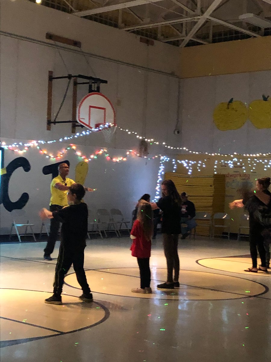 Inez Elementary School tweet media