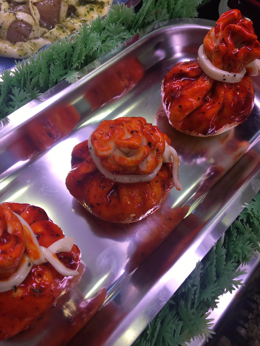 KANDMBUTCHERS's tweet photo. Getting ready for Christmas with these mini beef wellingtons and beef and halloumi presents @Verstegen_UK @DalzielLtd https://t.co/fERdMdY8Tj