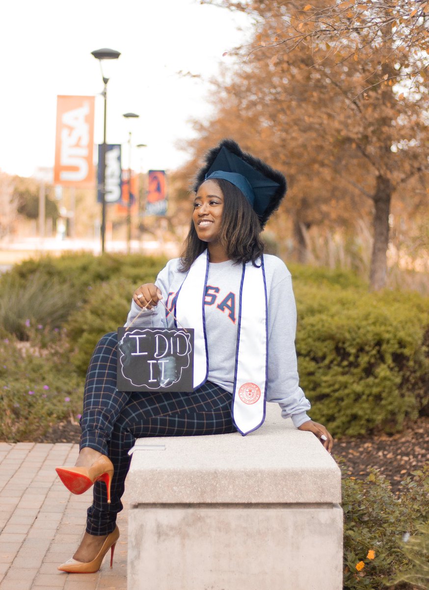temidaraa's tweet image. The University of Texas at San Antonio 🤙🏾
B.B.A. in Accounting and Cyber Security 💼🌐
Sigma Gamma Rho Sorority, Inc. 🐩
Women of Honor 👑
V.O.I.C.E.S. ✌🏾
The Professional Businesswomen Society 👩🏾‍💼
Dec 16th, 2019 | 10:00 AM 👩🏾‍🎓
#DoubleDegreed #UTSAGrad19