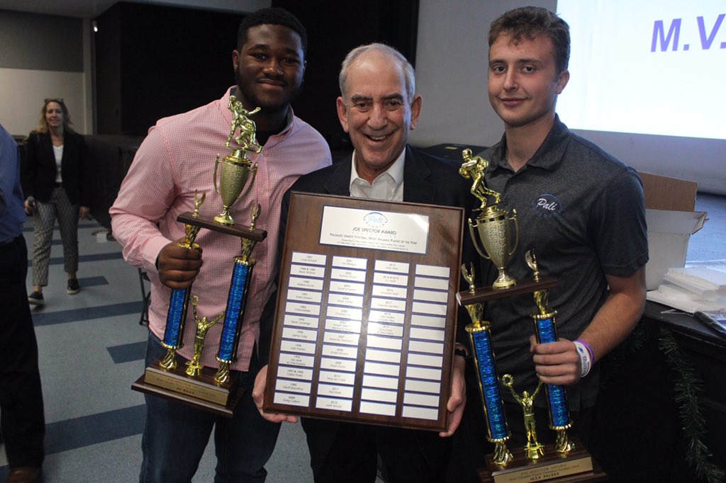 paliqbclub's tweet photo. Congratulations to @Sy44Riley and @maxpalees for being selected as the Co-MVPs for the 2019 season.  Both made major contributions to the varsity team this year...Syaire is one of the top MLBs in the city and Max is one of the top receivers in the city. https://t.co/tvJfuisDVU