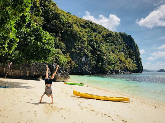 entdeckediewelt's tweet photo. #kayak #beach #elnido #palawan #philippines #sun 😎🔥😍
Was für ein tag! Auf el nido geht es vom coron coron beach mit dem kayak zu den hidden beaches #lapuslapus und papaya beach. Die strände sind nur per boot erreichbar und haben entsprechend kaum leu… https://t.co/CFf6iOZ2DU https://t.co/zspx7R6QlX