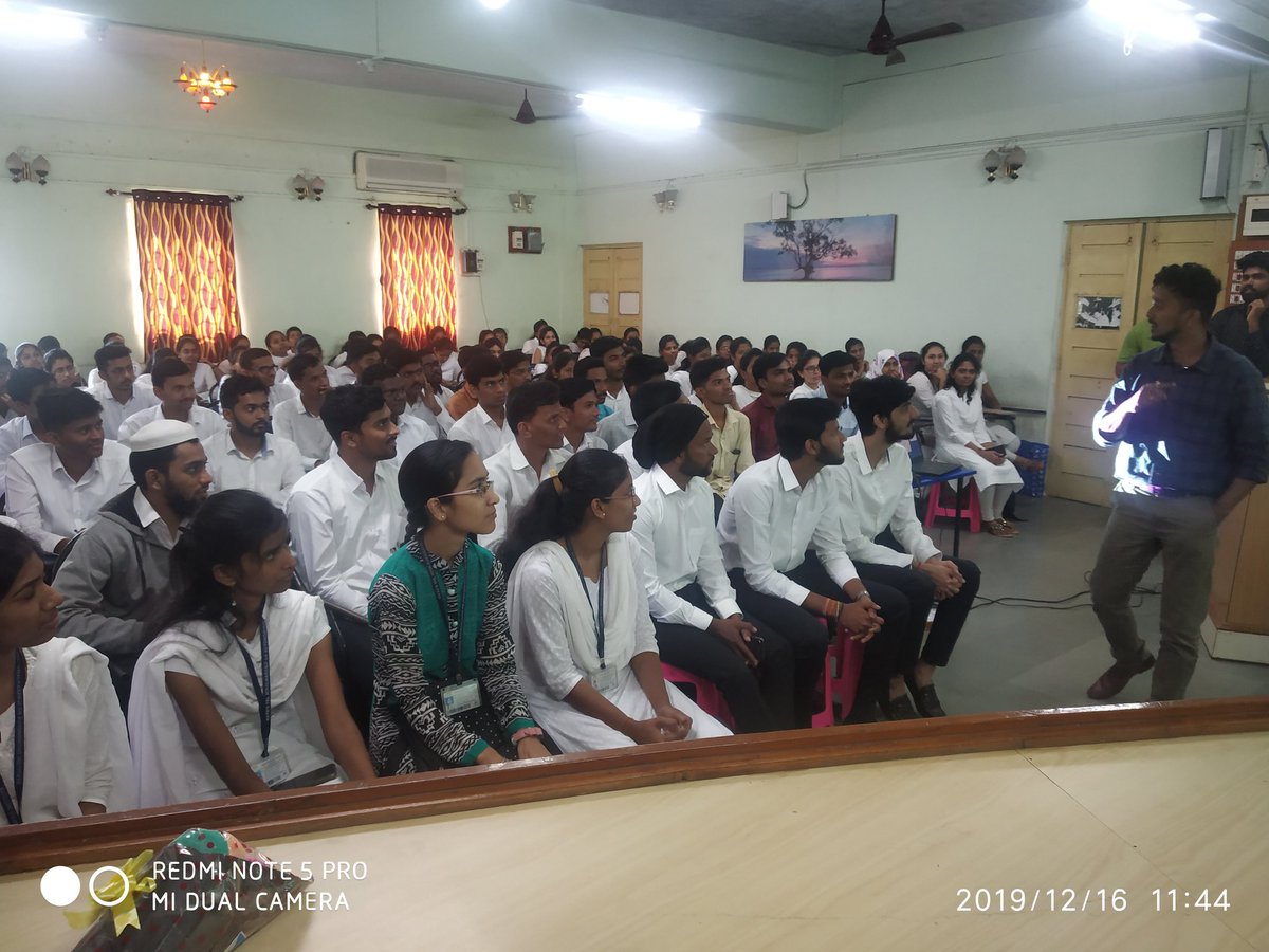Manali_1812's tweet photo. First time ever , Proyas is participating in campus program. 
Here is the team who can make you feel to relate with Opportunities ! 

#intelimentcampus https://t.co/OyqRG0baGn