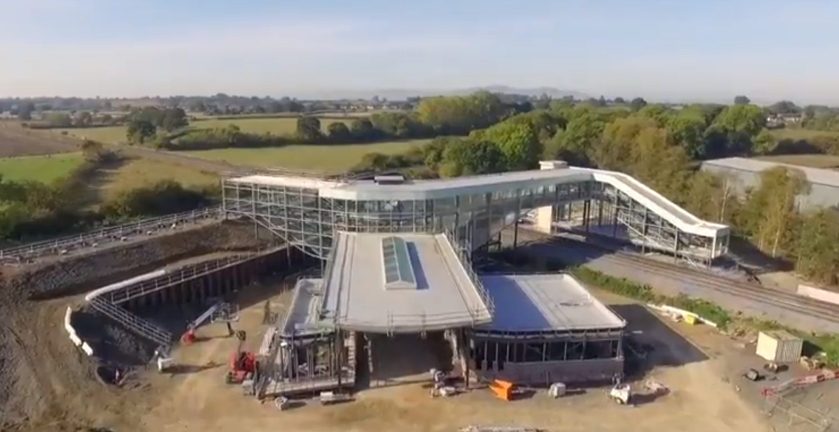 RailDeliveryGrp's tweet photo. Worcestershire Parkway is set to open in early in 2020 - fully accessible and with a 500 space car park - helping to boost connectivity and the local economy. For more information: https://t.co/rw4Nu3W9J5 @GWRHelp #BigPlanBigChanges https://t.co/1erUJQ9grL