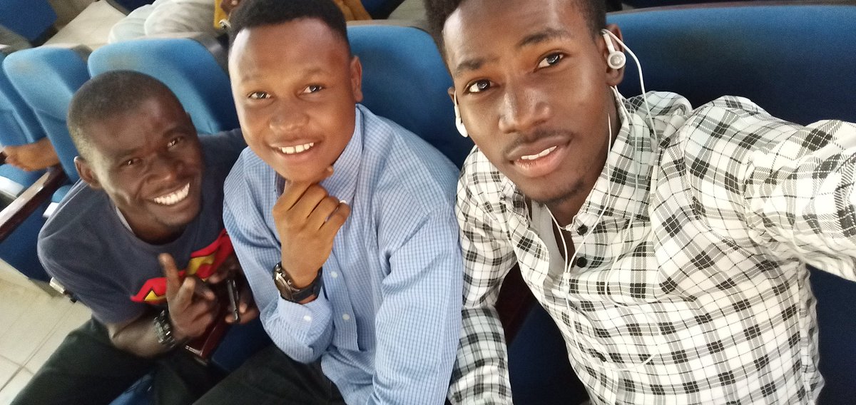 ask4o2's tweet photo. #googledigitaltraining
#centumlearning
Happening now @unimaid https://t.co/kWDn6thUsq
