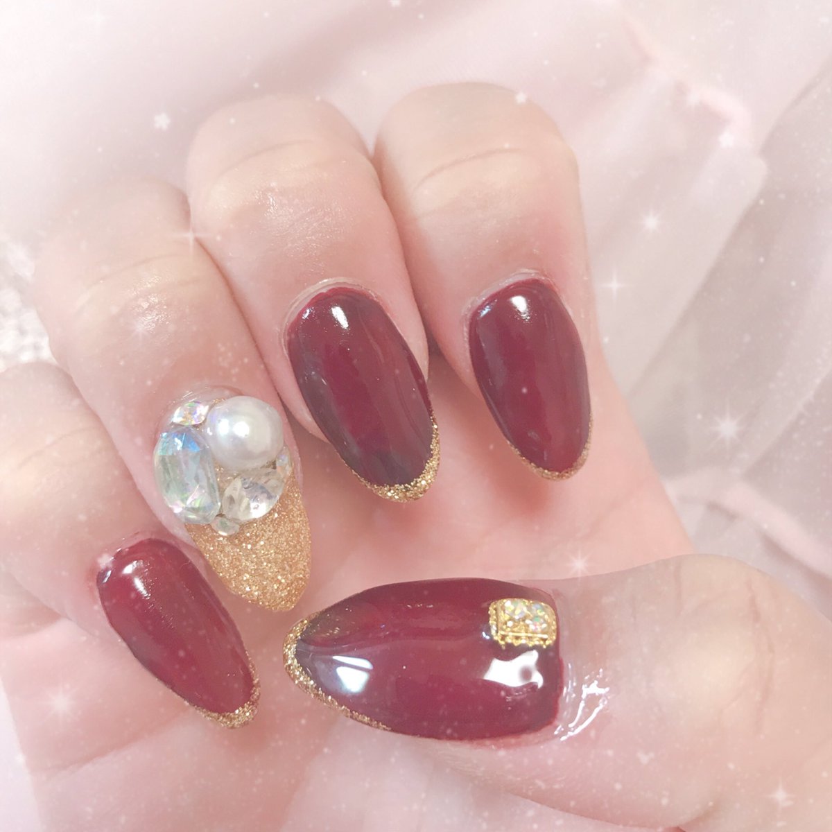 yuuuuuurinrin's tweet photo. new nail💓
クリアなボルドー☺️☺️☺️☺️
珍しくキラキラ1本にしてみた🤘💓
今回もスーパーかわいい！ありがとうございます💓💓💓💓
来年もよろしくお願いします💓💓💓💓 https://t.co/LEO8aXJp39