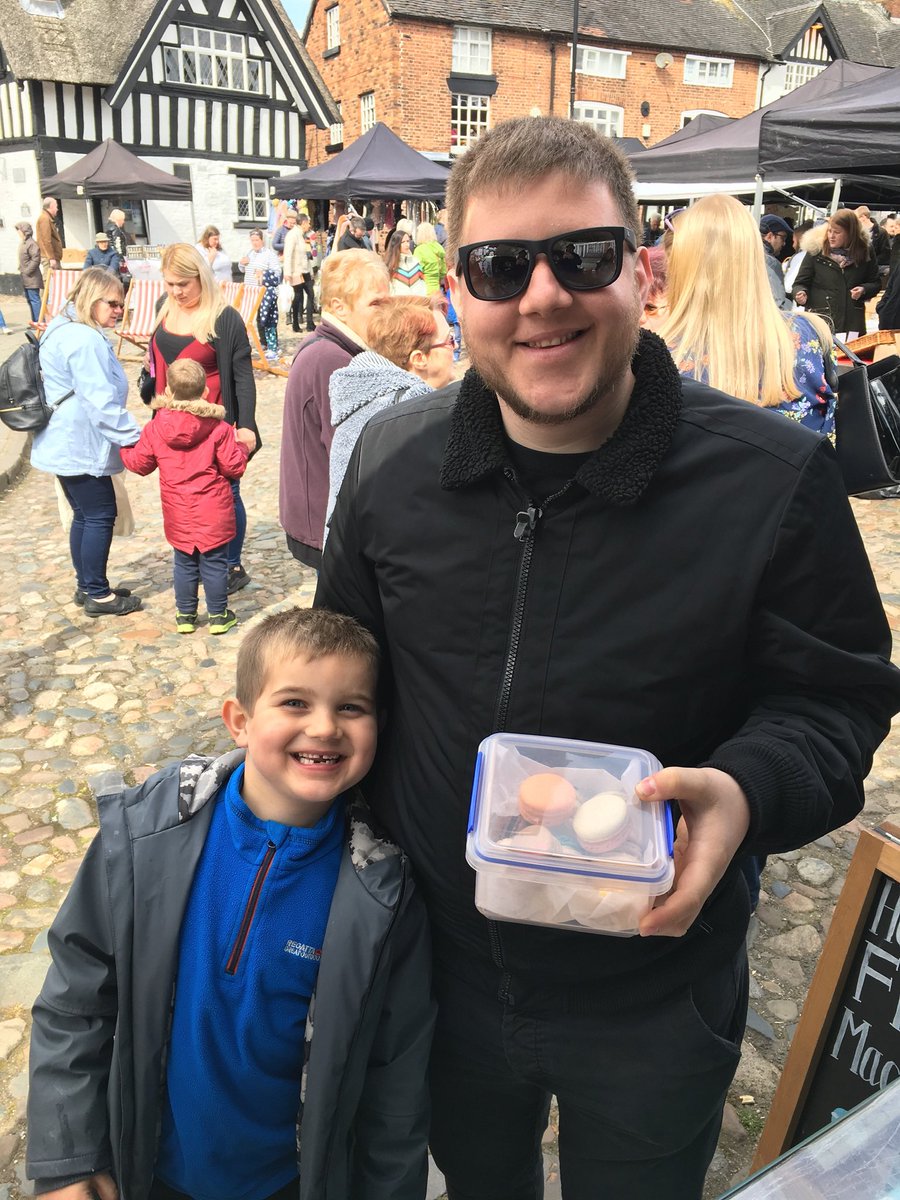 We’re back this Saturday 21st Dec <a href="/NantwichTC/">NantwichTownCouncil</a> Farmers Market with our #FrenchMacarons, Festive treats inc Baileys, Italian fig and a very Christmas Preserve. Also receive a discount when you #Bringyourownbox @FreeNantwich