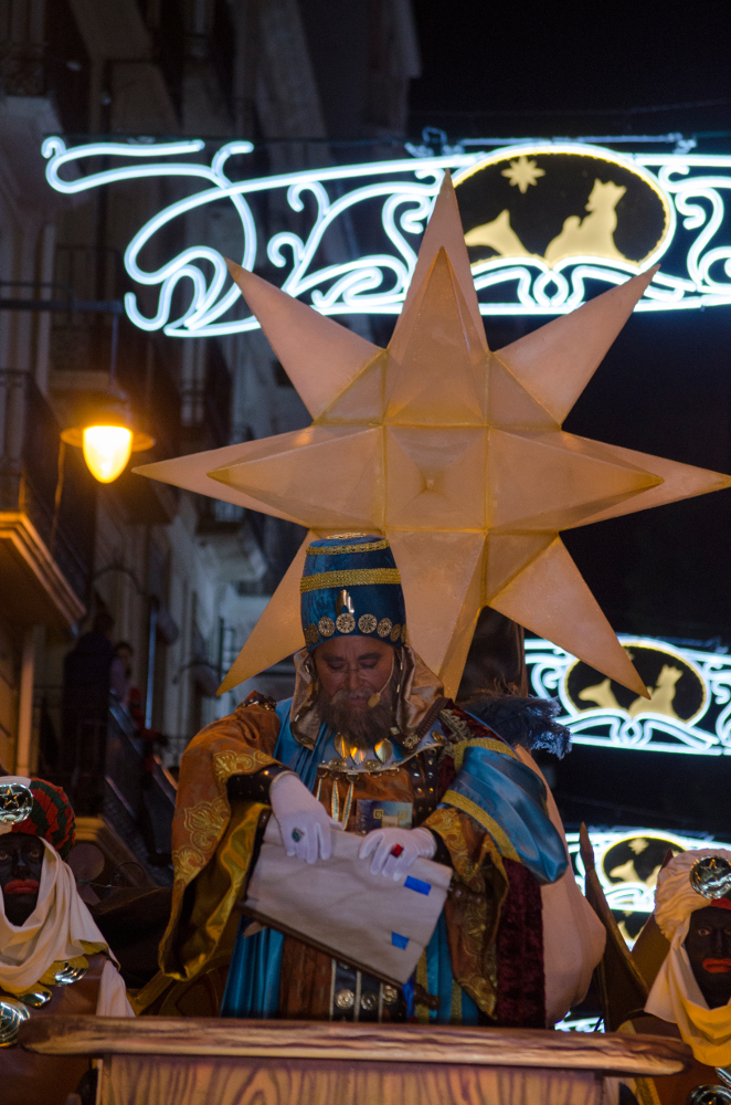 ✨ El Bando Real es un acto muy singular, preludio de la Cabalgata de los Reyes Magos. bit.ly/DíadelaBurreta ✨El Ban Real és un acte molt singular, preludi de la Cavalcada dels Reis d'Orient. bit.ly/DiadelaBurreta @AjuntamentAlcoi @costablancaorg @c_valenciana