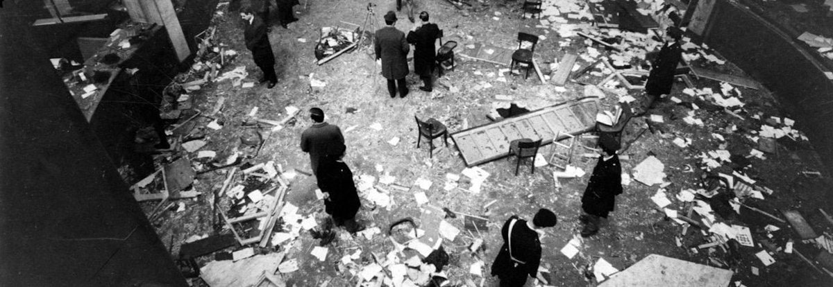 Leparoleelecose's tweet image. Mauro Emanuele Piras su Piazza Fontana, sul silenzio della  politica e degli intellettuali, cinquant'anni dopo.

leparoleelecose.it/?p=37273

@00doppiozero @Radio3tweet @lavoroculturale 

#PiazzaFontana #Pinelli