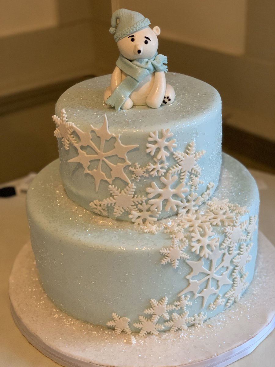 GarlicSmashing's tweet image. Had my baby shower over the weekend featuring this amazing cake from Dortoni Bakery on Long Island. Not only was this little guy the cutest thing ever, but the cake was beyond delicious!