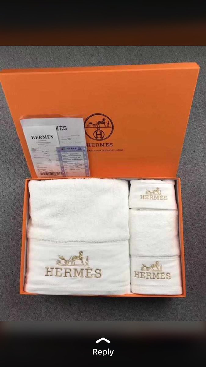 I have fine designer towels. Simple cool and affordable. Pleas help retweet.  You can also check my IG Emdee_collections. To check for other nice slides, sneakers and shirts.