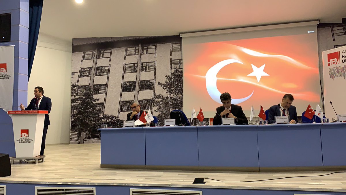 Yusuf__Tekin's tweet photo. İlk oturum değerli dostum Prof. Dr. M. Akif Kireççi’nin moderatörlüğünde başladı. https://t.co/ACTIuO51fn