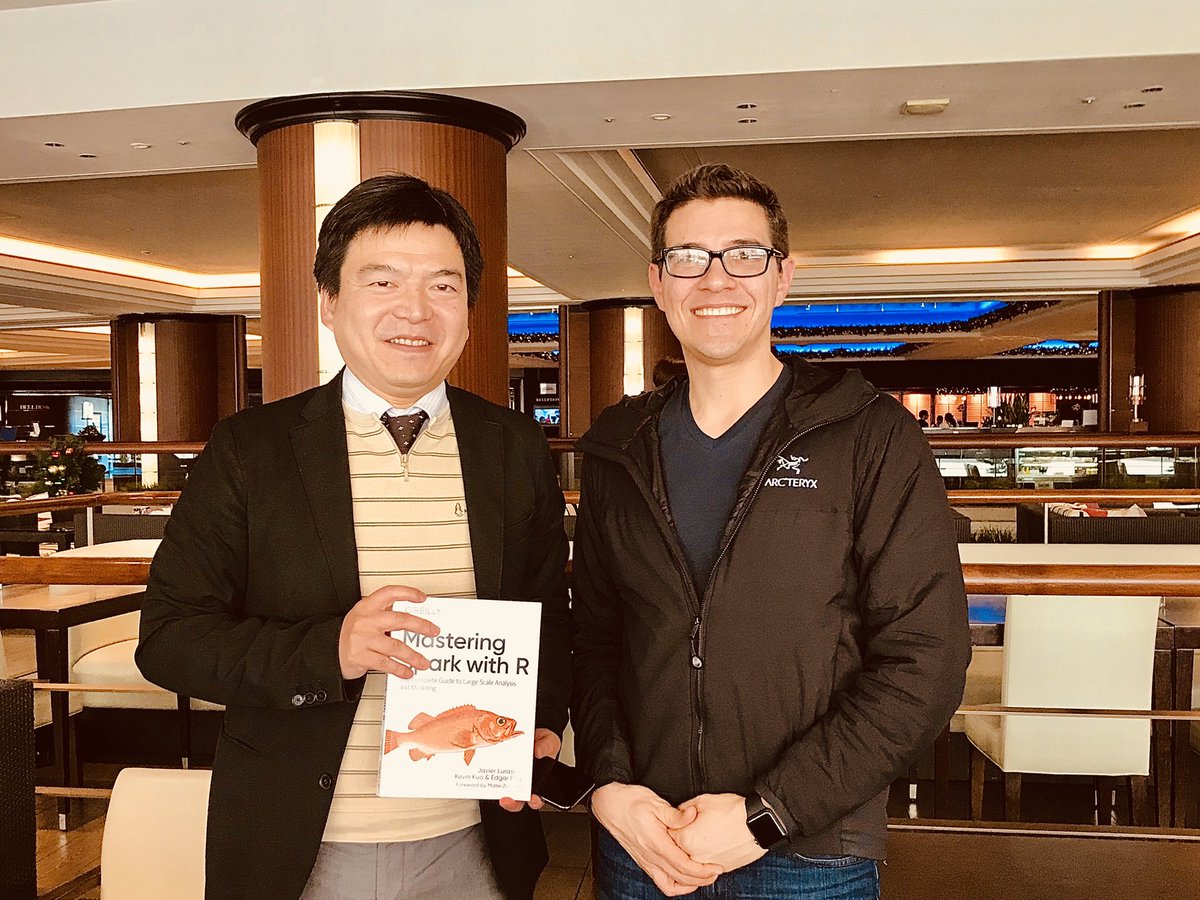 javierluraschi's tweet image. Got a chance to meet and chat about #sparklyr with @aad34210. Good times in 🇯🇵! — Looking forward to visiting Japan again 🙂