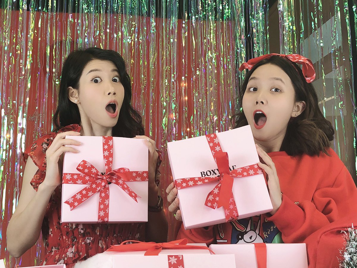 boxybaemy's tweet photo. *BREAKING NEWS* 
In this recent fight, theres No winner...😂 Lucky theres still 50 Beauty Boxes left, if not one of them gonna die 😂😂😂
.
.
.
#boxybae #boxybaemy #teamboxybae #drama #christmas #christmasgift #beautysamples https://t.co/b0gfMNKXwq