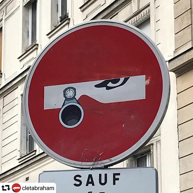 StrArtSelector's tweet photo. #repost @cletabraham
・・・
LIBERTÉ ÉGALITÉ FRATERNITÉ.  Mon œil. 
In France, the police injure, maim and kill innocent people. Justice and the government are silent. 
En France, la police blesse, mutile et tue des innocents. La justice et le gouverneme… https://t.co/YYCKTyS61I https://t.co/ojoCNH0xZE