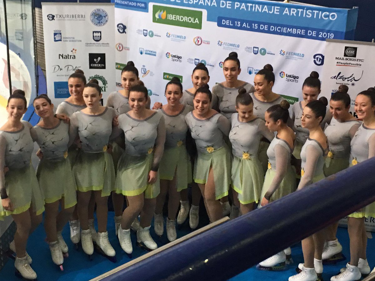 Marta_Feliz's tweet photo. #TeamFusionSpain 1ras clasificadas en el Campeonato de España de Patinaje Sincronizado  en Donosti el pasado fin de semana con una puntuación total de 96'56
Muchas felicidades chicas🎉🎉🎉
#riportskates #paramountskates #ufv #deportesufv #centrodeportivouf #kirolaraba https://t.co/qaZYNgYJDO