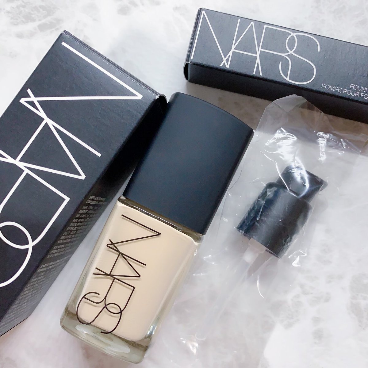 NARS/シアーグローファンデーション 6056 GOBI ライト3 イエローベース