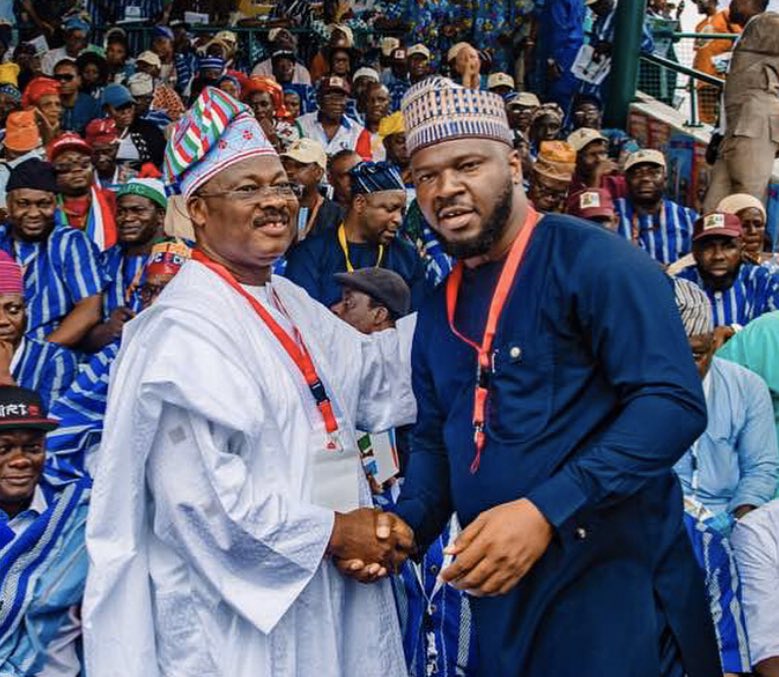 Opetuyii's tweet photo. Happy 70th Birthday, Senator @AAAjimobi.
#AjimobiAt70
#ConstitutedAuthority
#Koseleri https://t.co/IrzZqZPeIr