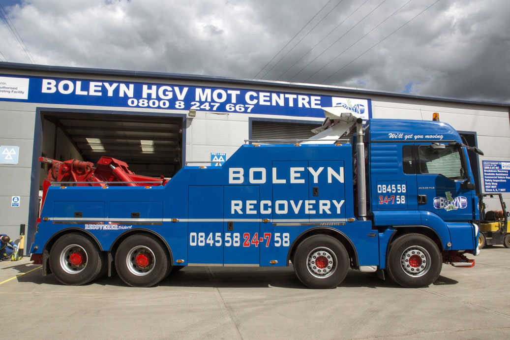 BoleynLtd's tweet photo. We also provide HGV MOT's and Tacho's #getyoumoving https://t.co/N9JJPr0Qo0