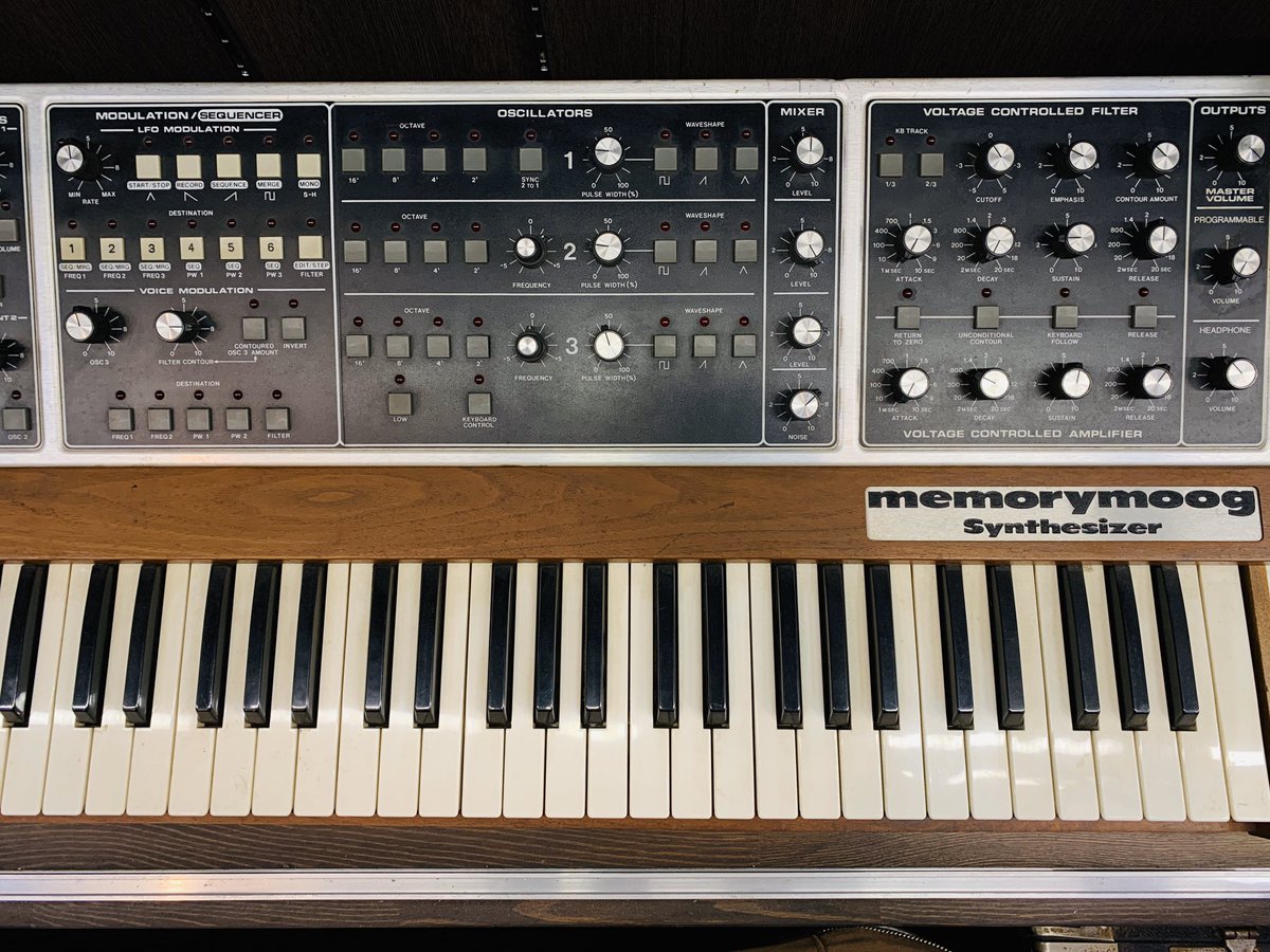 musicplant's tweet image. 【つくば店】
VINTAGE Synthesizer 『Prophet-10』、『memorymoog』中古品!!今では希少価値の高い２機種!!
他にもROLAND VP-330等、鍵盤の名器が入荷しています!!
状態はお問合せ下さい!!
#Prophet  #memorymoog　#シンセサイザー