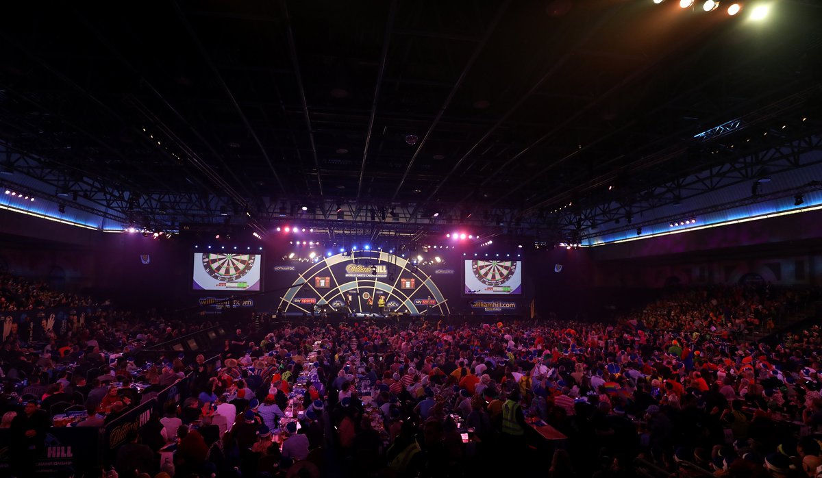 🎯 We've got tickets for you and four friends for the #WHDarts evening session on Saturday 28th December 🤞 RT this post and follow @WilliamHill before 1pm today (26/12) to be in with a chance of winning 📰 Terms - wh.bet/WHDartsTickets