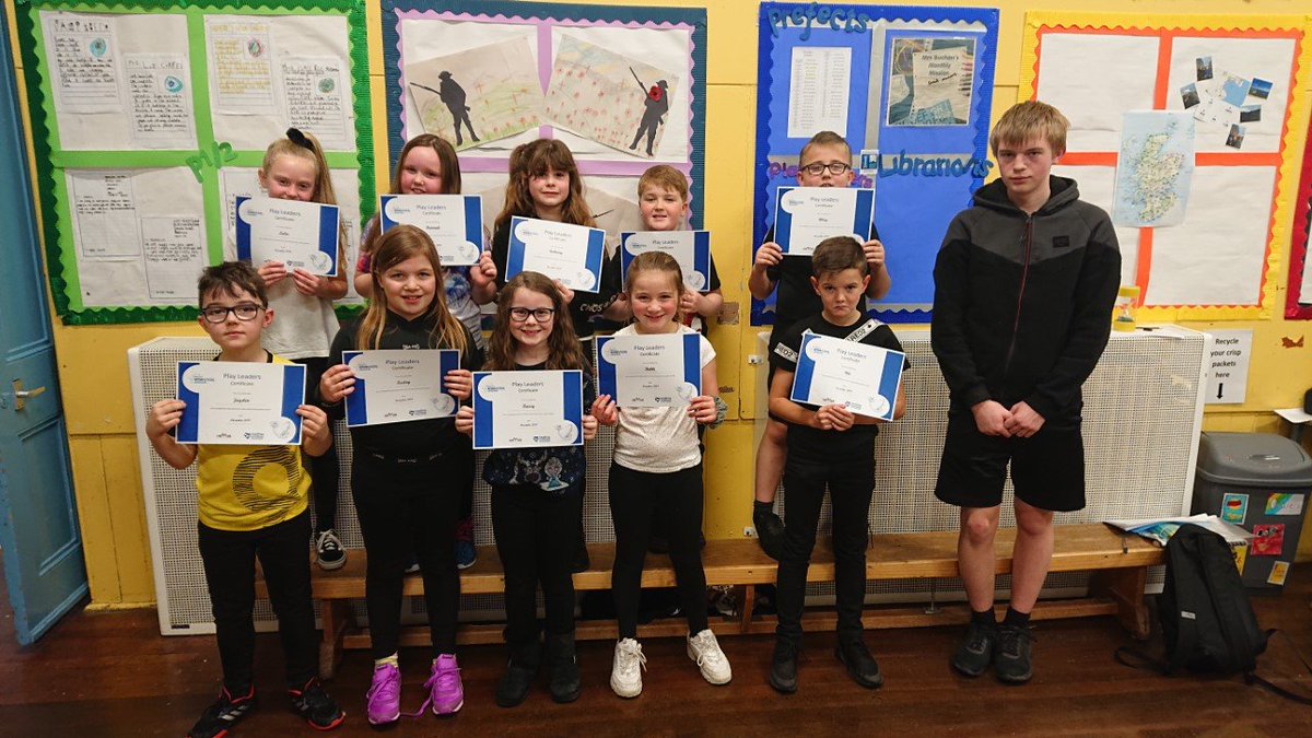 ASAberdeenshire's tweet image. The P5 pupils at Burnhaven School received their #ActiveSchoolsAberdeenshire Play Leader certificates last week after completing the course delivered by secondary pupil Callum who is on work experience this term.

#ActiveSchoolsPeterhead #improvesactivity #makinganimpacttogether