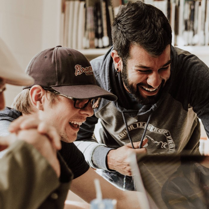 shiftbase_nl's tweet photo. 6 #Tips om de #medewerkerstevredenheid te verhogen  - Het zal de #productiviteit en de #sfeer op het #werk aanzienlijk ten goede komen.  https://t.co/zRJRPOeRrs https://t.co/QR9fQrexKm