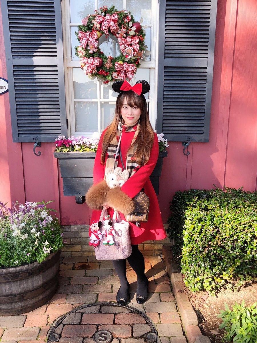 ট ইট র 兵藤沙弥 ディズニー好き起業家の舞台裏 素敵すぎるー ゆかちゃんのミニーちゃんコーデ可愛い さとみさんメイちゃんも可愛い 年始のベリーベリーミニーの時にも良さそうな素敵コート