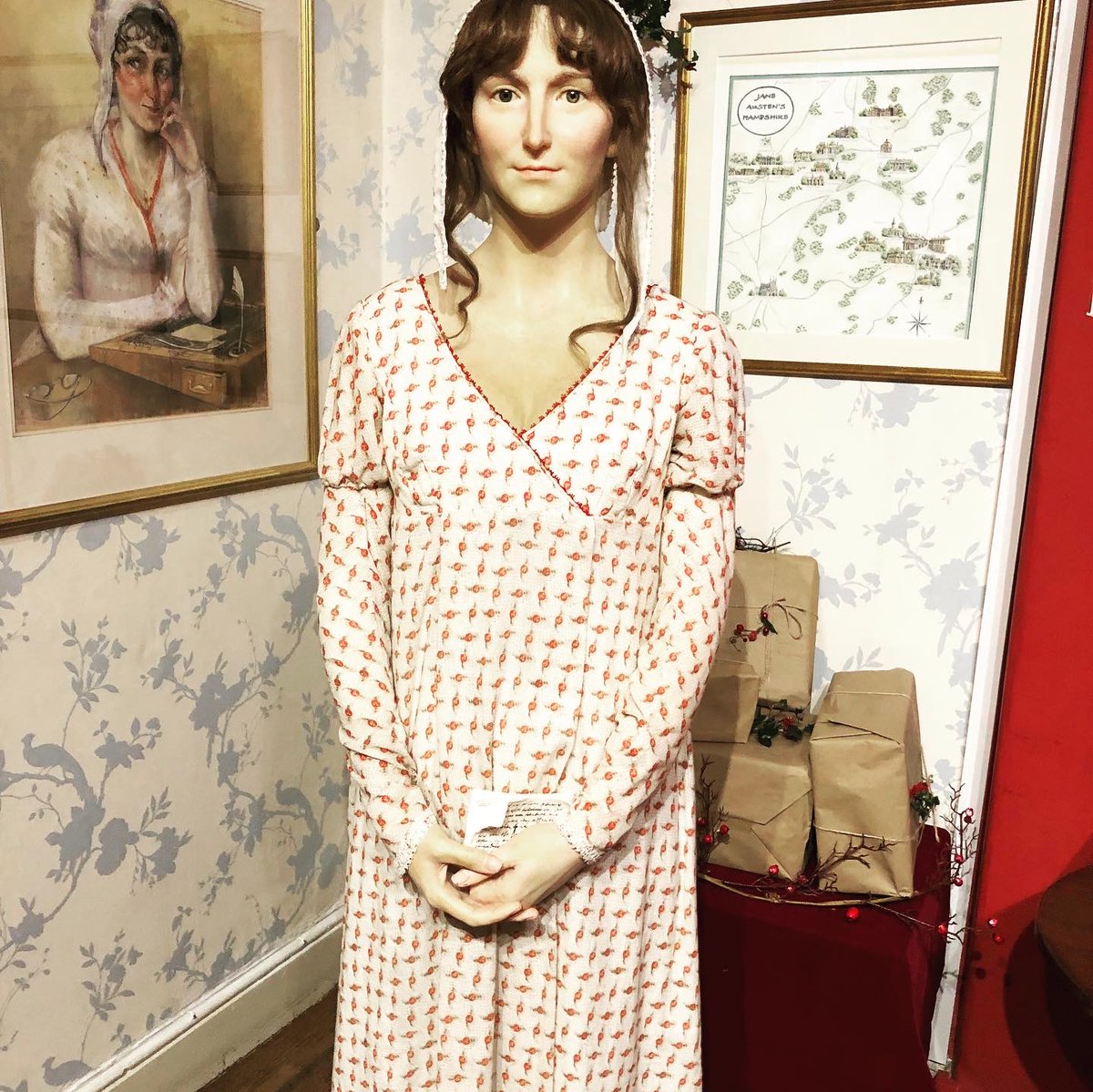 It is a truth universally acknowledged that #JaneAusten is one of the greatest novelists of all time. The author of Sense and Sensibility, Pride and Prejudice, Mansfield Park, Emma, Northanger Abbey and Persuasion was born 244 years ago today, 16 December. Happy birthday, Jane!🖊️