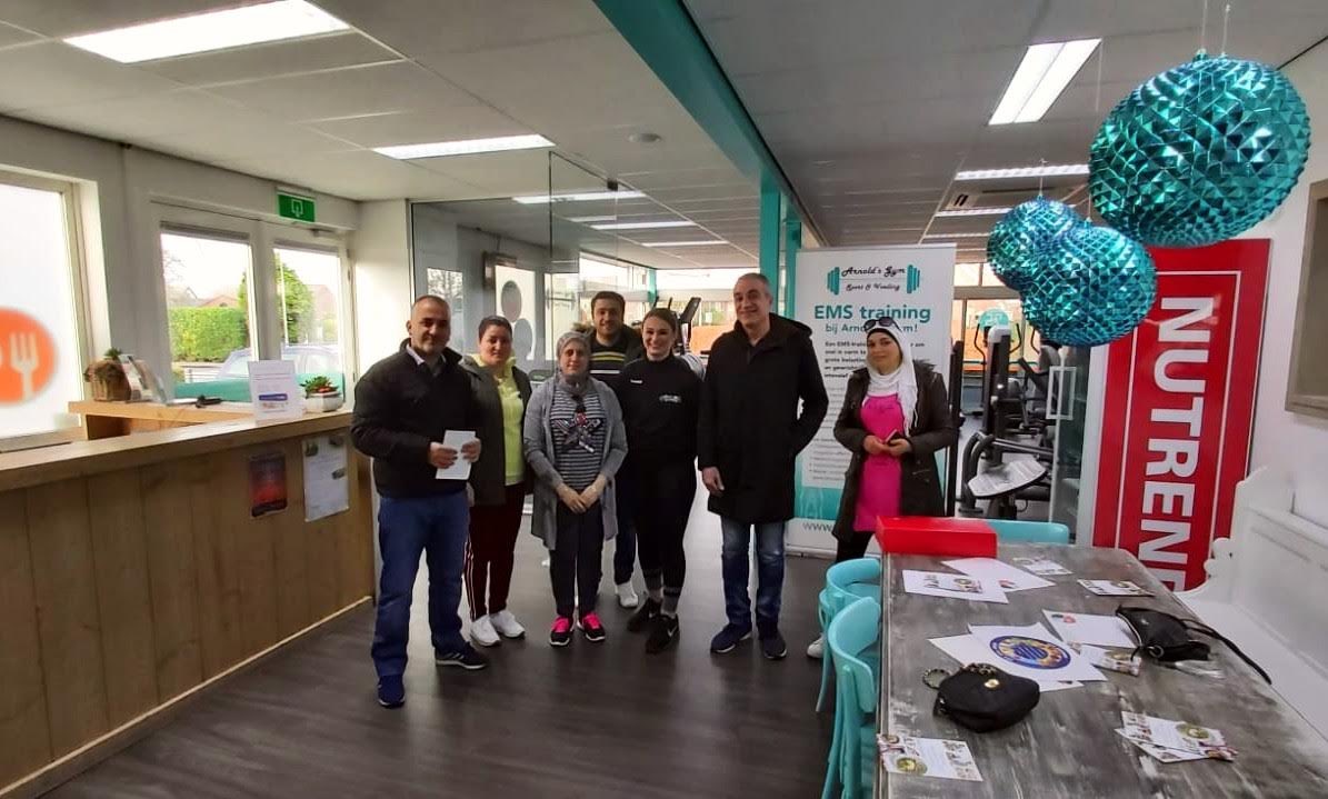 “Iedereen moet een idee hebben over de gezonde eten🥑🍎🥦 en hij moet paar keren per week blijven sporten”🏋🏻. Dat wat #Veerle_Van_Leth zei vandaag bij #Arnolds_Gym_Sport_Voeding. Bedankt voor #Veerle en de hele team van #Arnold_Gym.