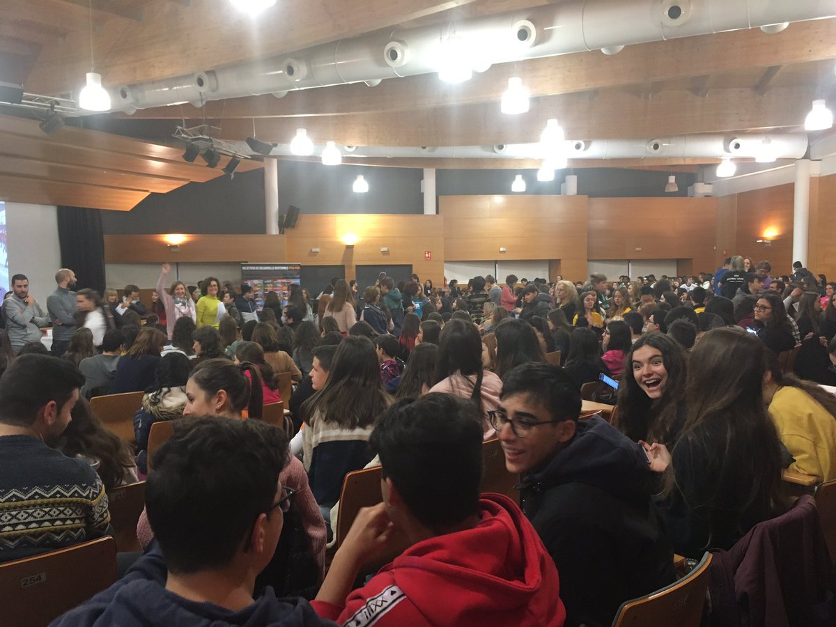 CEFIREambitINC's tweet photo. XVI Trobada d’alumnat mediador #16Emediacion #ODS 
Ja estem al @IESBenlliure !
#somconvivencia #IESJoanFuster
#IESLesAlfabegues
#IESSalvadorGadea
#IESMariaIbars
#IESLesRodanes
#IESBenaguasil
#IESBallesterGozalvo https://t.co/WXsRZwi0P1