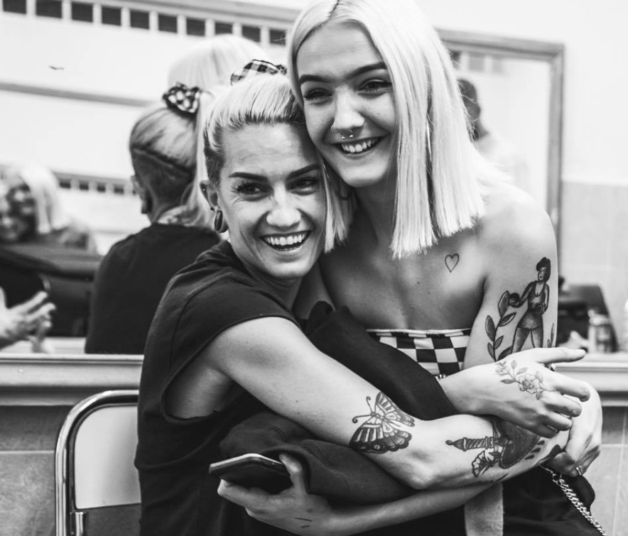 IslaSonoraTF's tweet photo. @LaFuriaRap (Euskadi ) dio un GRAN bolo en la sala#LONESTAR + la charla "El rap como herramienta de empoderamiento feminista" (espacio #TheLoopSessions, #Musicanarias & @IslaSonoraTF🤜💥🤛), https://t.co/GvXRTSEEll
@CabildoTenerife, #canariasculturaenred, #gobiernodecanarias. https://t.co/Rt0bG6XHut