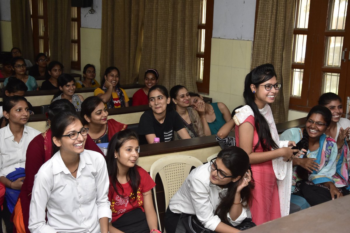 shubhamgautam's tweet photo. Cyber security awareness program. 

#girls #college #sonipat
#students #delhi
#security #latepost
#3dayhack
#cybersecurityawareness https://t.co/tKlUgjQw8g