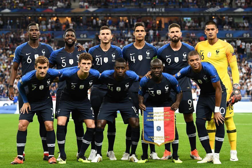 Team242_Crew's tweet photo. Quand cette équipe composée à 85% de noirs vous ramène la coupe du monde 2018. Là c’est normal mais quant il s’agit de la miss France, elle doit être blanche. Commencez d’abord par revendiquer une équipe de France entièrement blanche,et on en reparle #MissFrance2020 https://t.co/zHNSkiQaU8