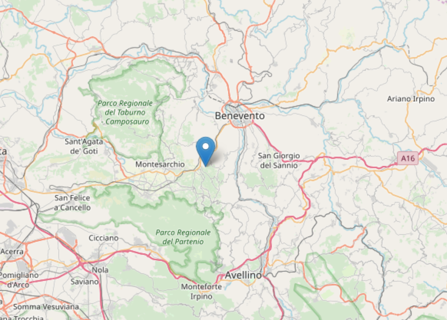 CittaNapoli's tweet photo. #terremoto #benevento Sciame sismico in atto. Registrate almeno 6 forti scosse superiori a 3.0 https://t.co/AAmpegj6ol https://t.co/1ZK8vsU5gp