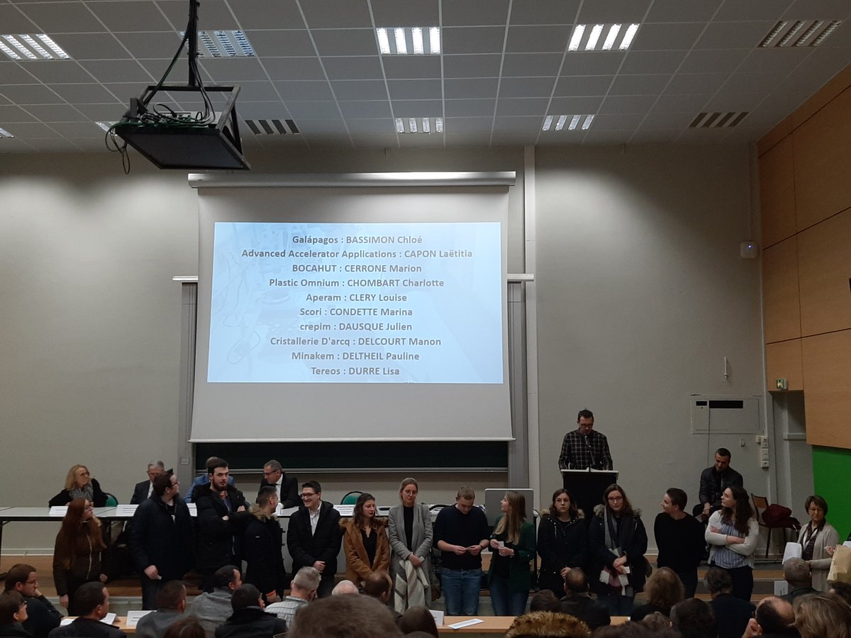 Félicitations à nos jeunes diplômés des Licences Professionnelles QHSSE et Méthodes d'Analyses Chimiques de l'@IUTdeBthune !
Nous avons été ravis de vous accompagner et vous souhaitons le meilleur pour la suite 🔝😄
#apprentissage #alternance #jeunesdiplômés