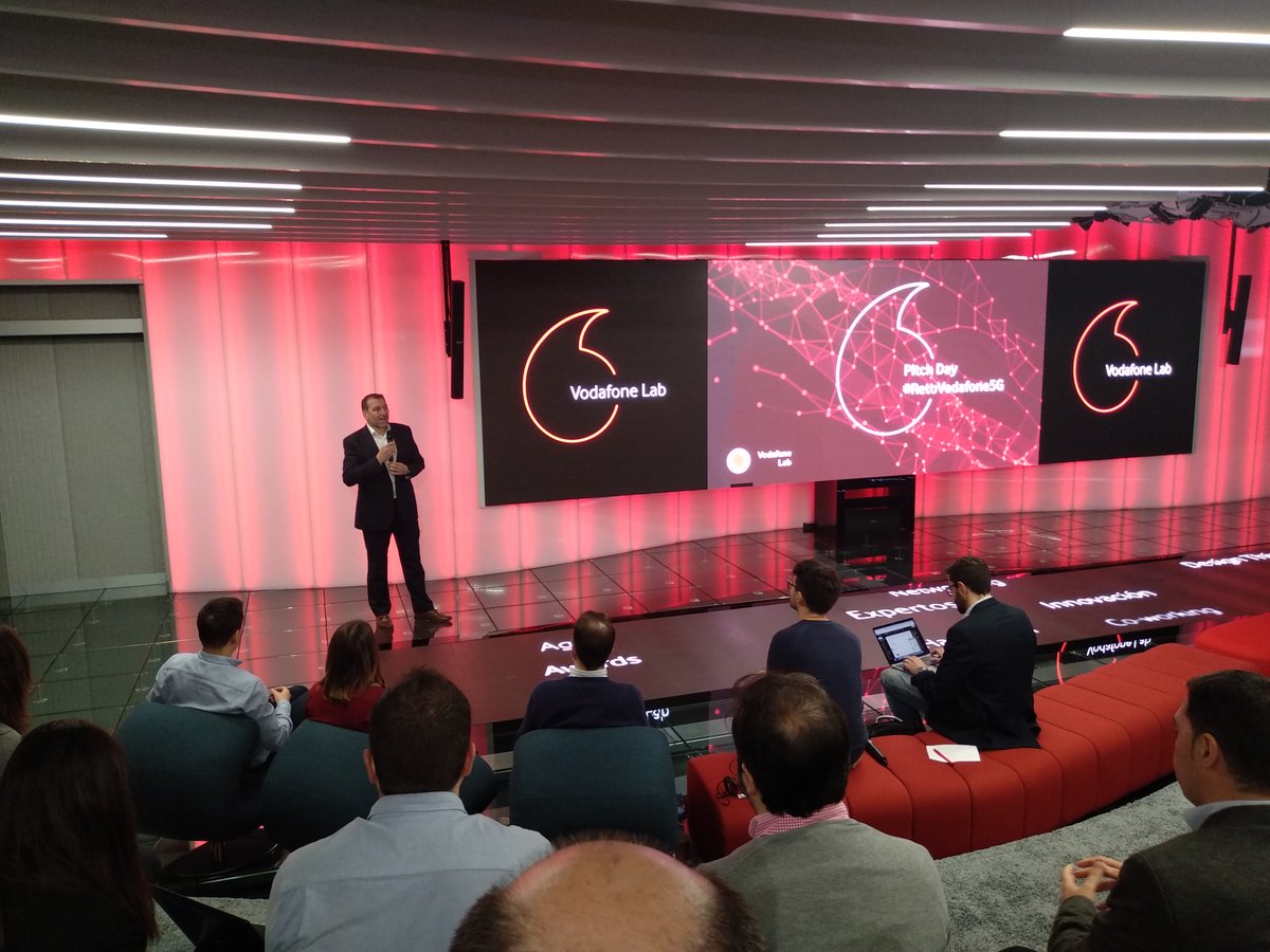 futurizable's tweet photo. 📢Comienza en #VodafoneLab el PitchDay del #RetoVodafone5G creado por @VodafoneEmpresa y @sngular en el que empresas, #strtups y proyectos de investigación presentarán ante un jurado sus soluciones basadas en la tecnología #5G. https://t.co/1Ln5NuBwiz