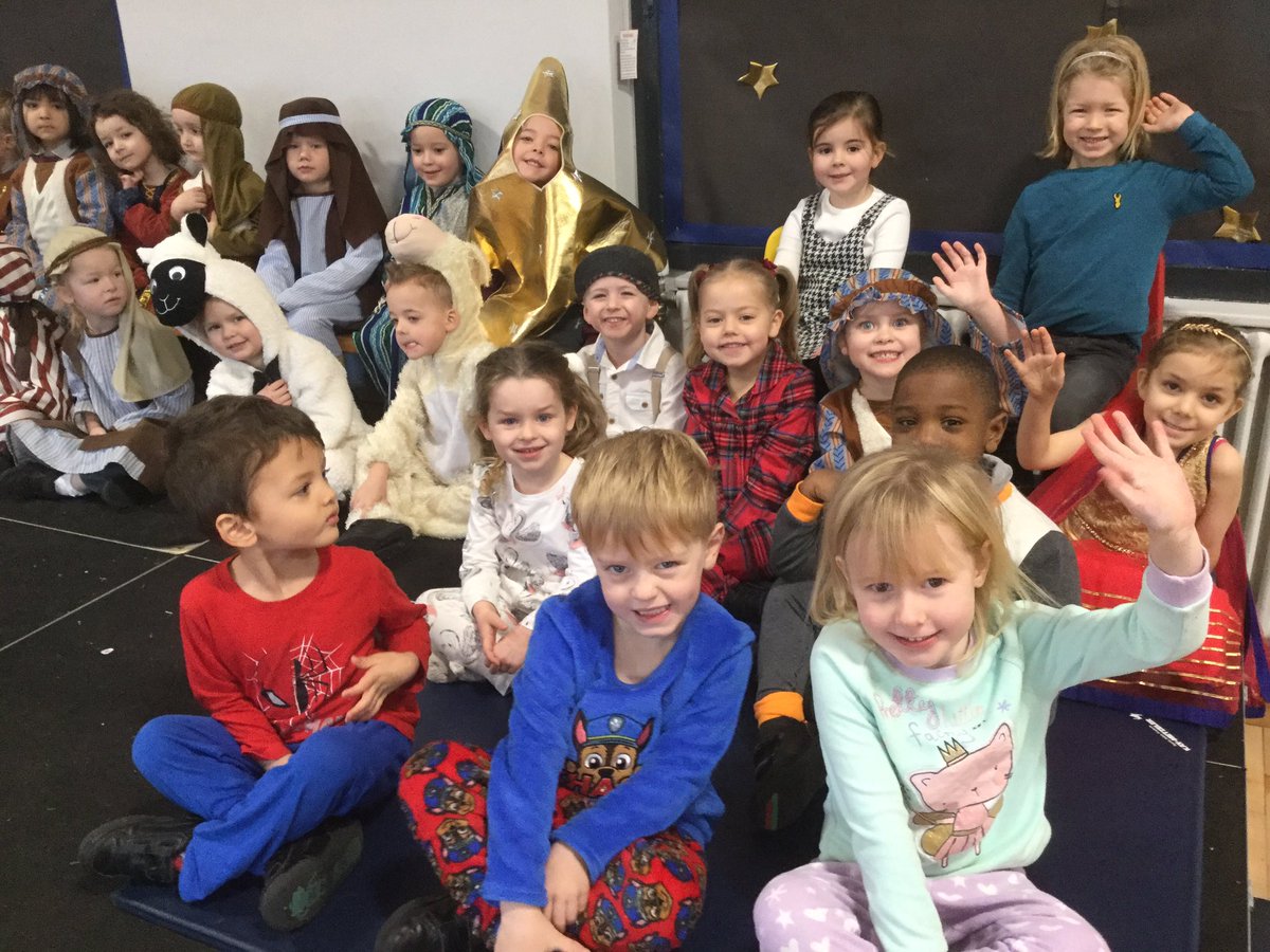 BlackrodPSch's tweet photo. A very festive start to Monday watching @BPS_Picasso Nativity dress rehearsal. https://t.co/yJkRYmxI6k