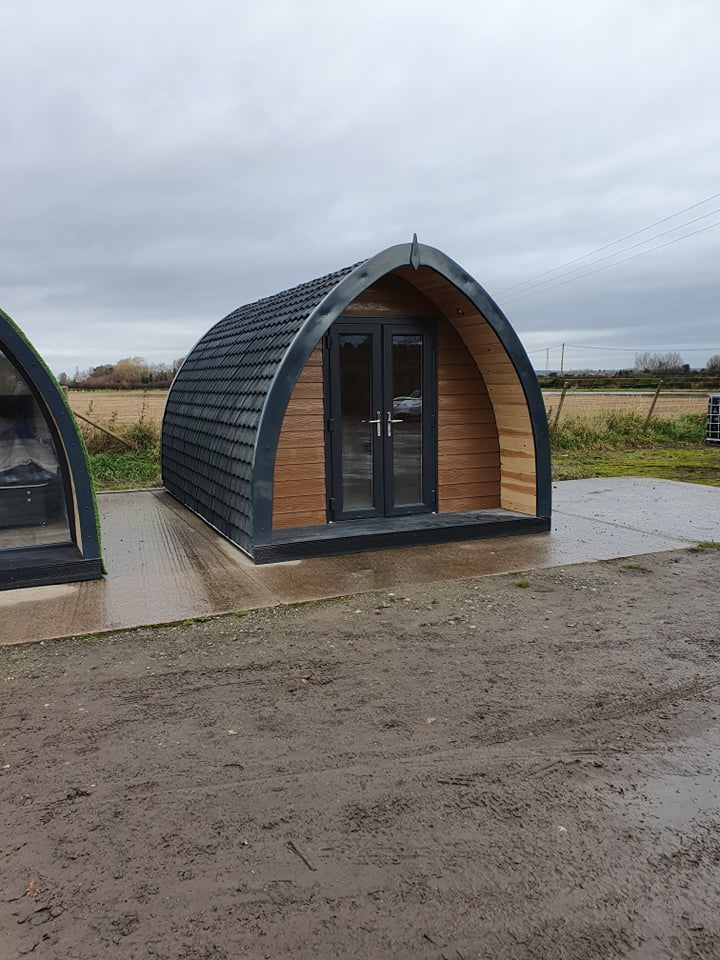 Our display pod is up and waiting for viewers!
If you want to come down and take a look just drop us a message!
#countypods #GRP #Glamping #Glampingpod