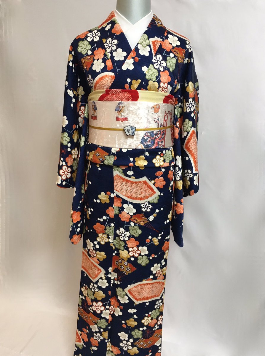 liberation_shop's tweet photo. 着物を追加しました！！
逸品アンティークや、正統派小紋など可愛い着物がまだまだたくさん残っています。
ベロア帯と合わせて是非ご覧ください✨✨
https://t.co/1CWGr4qpPq https://t.co/LzoqQSQwDK