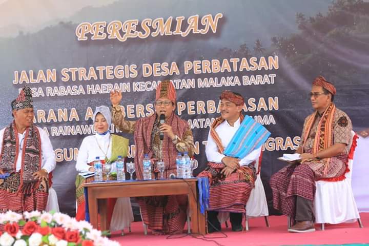 Endahdanny05's tweet photo. Menteri Desa PDTT resmikan sejumlah infrastruktur di wilayah perbatasan Kab. Malaka Barat NTT
#DesaPerbatasanUntukNKRI 
@halimiskandarnu 
@anwsanusi
@taufikmadjid71 
@fachrilabalado
@AndryDewantoAh1 
@tpp_kemendes 
@KemenDesa 
@kpw4jatim 
@P3MDPONOROGO https://t.co/EZuNnRViLn