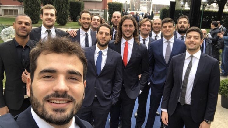 Un selfie settebellissimo! 🤽‍♂️

#ItaliaTeam #collaridoro