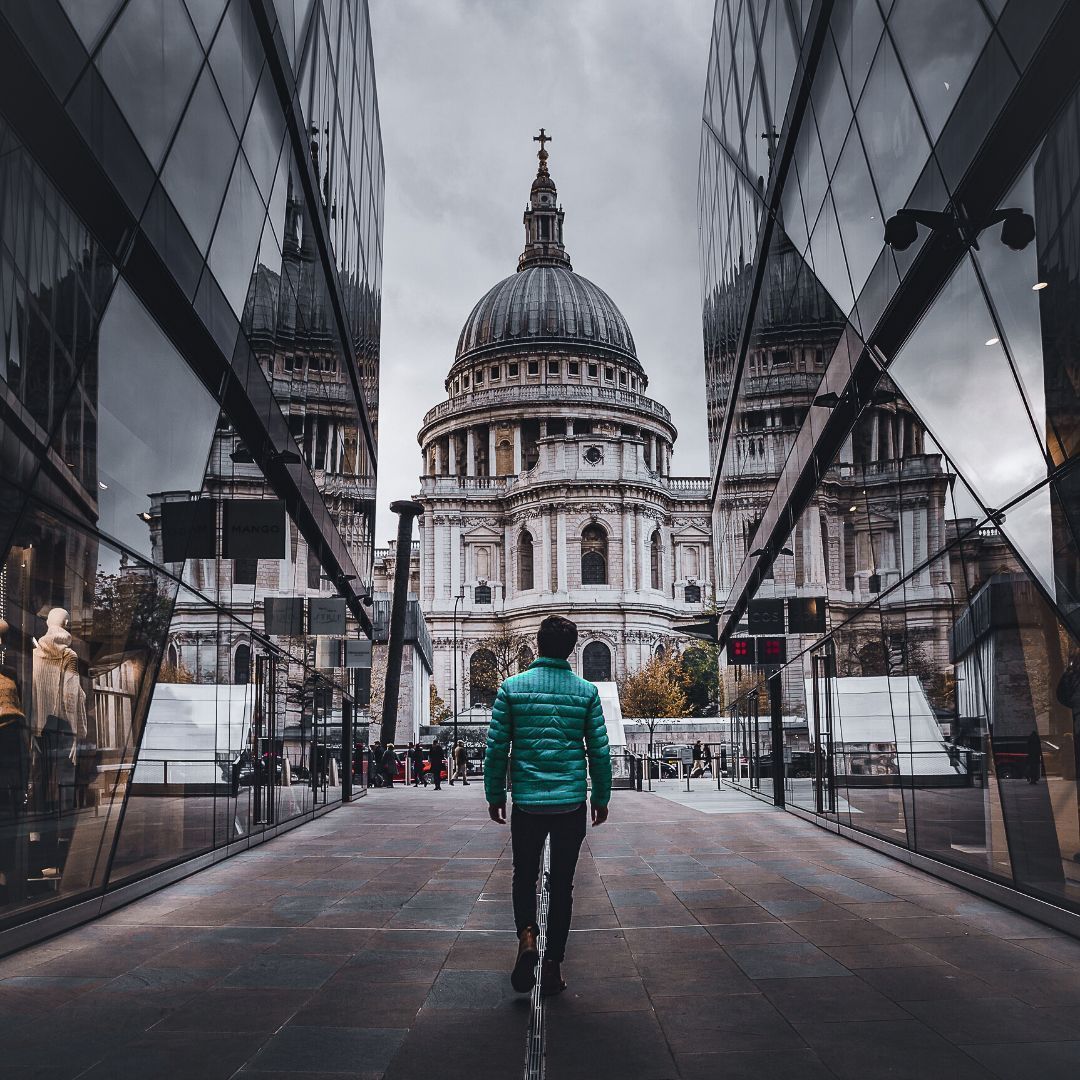 WeArePhlo's tweet photo. ⛪ Do you pass by St. Paul’s Cathedral on your way to work? Lucky you. Just one of the iconic buildings within our NHS Prescription delivery zone.
#london #londonhighlights #londonlandmark #lovelondon #londonlife #explorelondon https://t.co/kLge0X2BkC