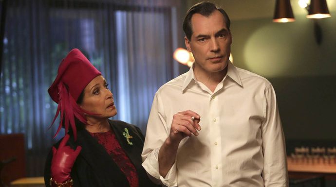 PaulineSibold's tweet photo. Retrouvez Swan et sa mère... Lundi prochain, 23 déc à 21h sur C8 dans La Bûche (1999). #SamuelLabarthe #PetitsMeurtres #FrançoiseFabian https://t.co/mwO2627gUg