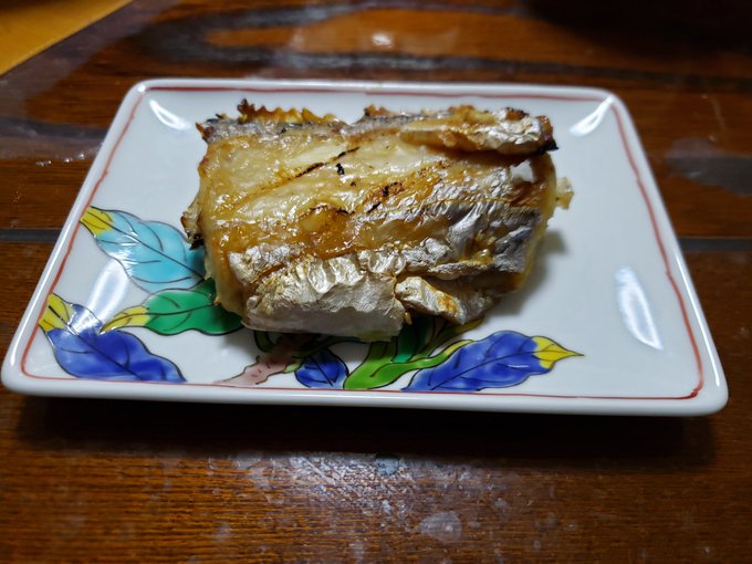 太刀魚の塩焼きのレシピ 下処理のコツの解説とおすすめの献立も紹介 お食事ウェブマガジン グルメノート