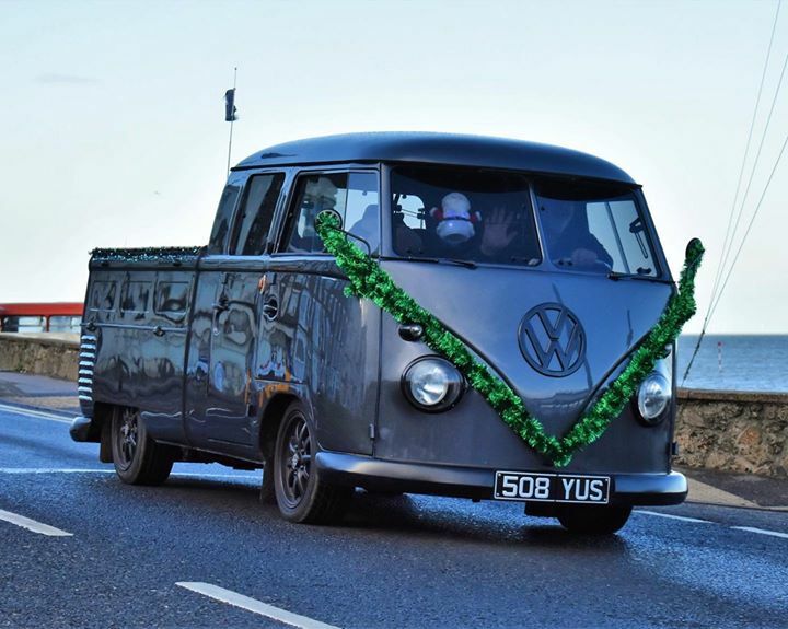 ClassicDriverUK's tweet photo. Out Christmas Cruising yesterday. 😎
https://t.co/QdWPxCulAv
OhSoRetro Show - Sun 27th Sept 2020
📷: ???
#OhSoRetro #ClassicCar #ClassicCars #Retro #Retrocar #RetroCars #VintageCar #VintageCars #RaceCar #Cars #Carporn #CarsOfInstagram #vw #volkswagen #vwcrewcab #vwdoka #vwca… https://t.co/AuFuMXRya8