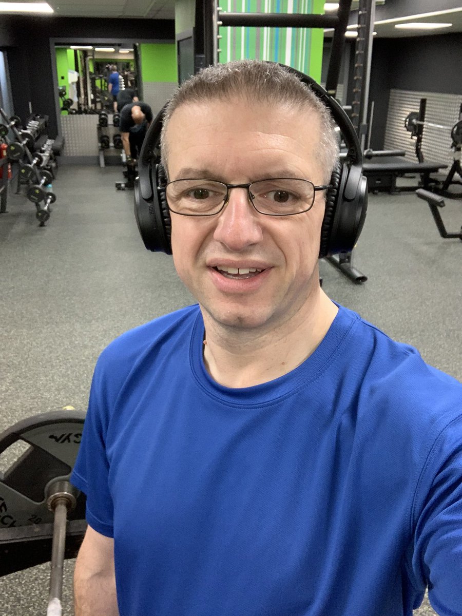 srwiggins's tweet image. Morning! Up early and get the day going properly. Both the #jamessmithacademy program done and fully caught up on the @darebees advent fitness calendar.