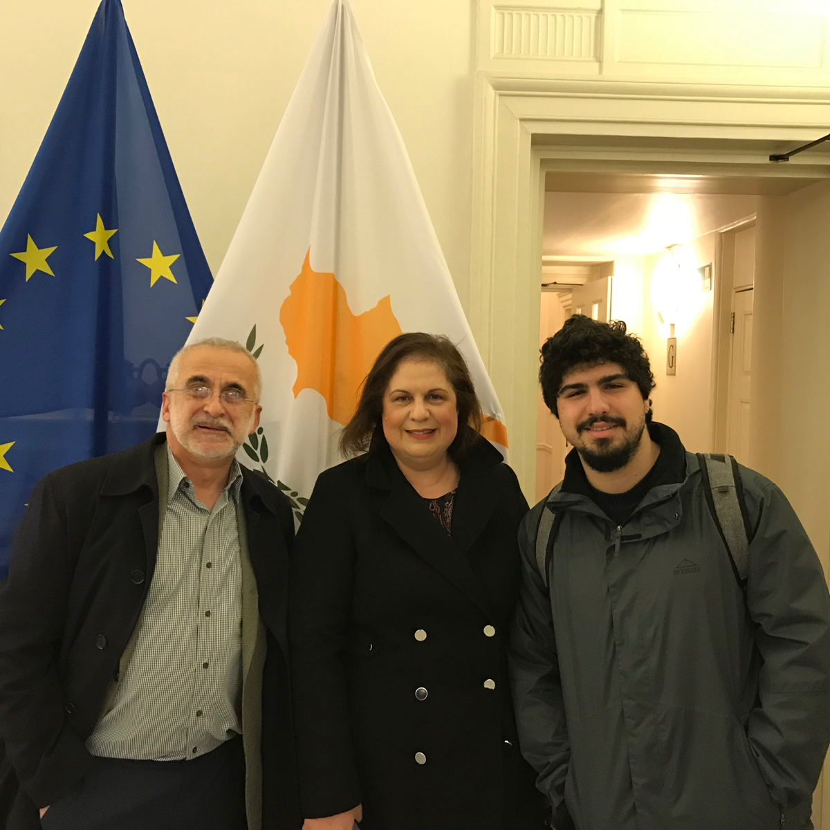 tonylouki's tweet photo. 🇬🇧🇨🇾Had great pleasure attending the launch of #TheWarsForgotten at @CyprusInUK with visiting Cousins from #Deftera. Would recommend dropping in between now and into New Year's to see photos and read biographies of #Cypriot #WW2 participants. https://t.co/Y4xtFCudTa